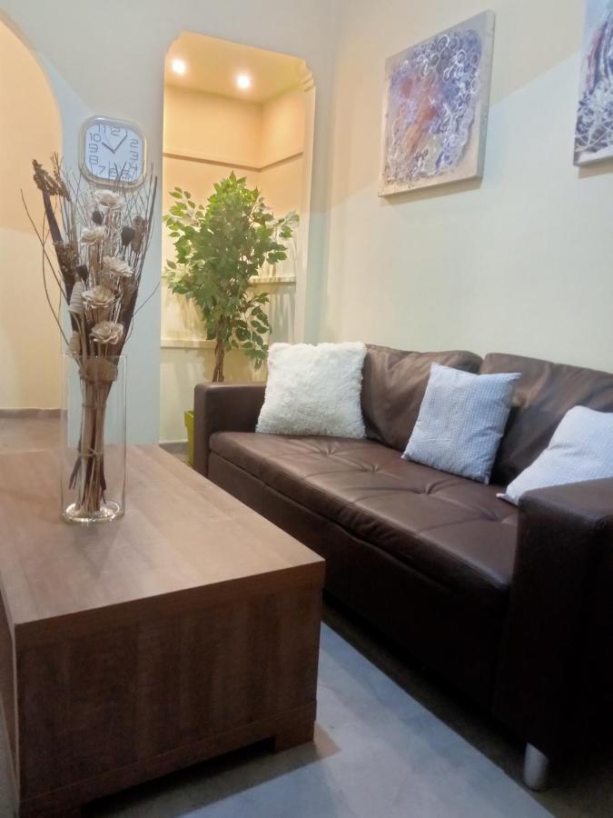 Koukaki-Acropolis Roomy With A Private Veranda Apt. 아테네 외부 사진