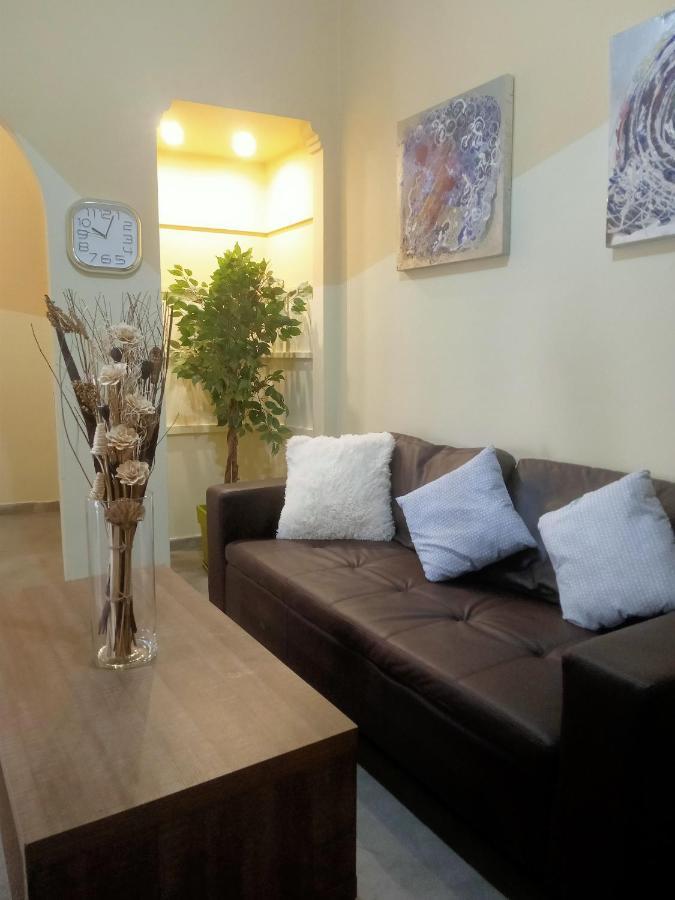 Koukaki-Acropolis Roomy With A Private Veranda Apt. 아테네 외부 사진