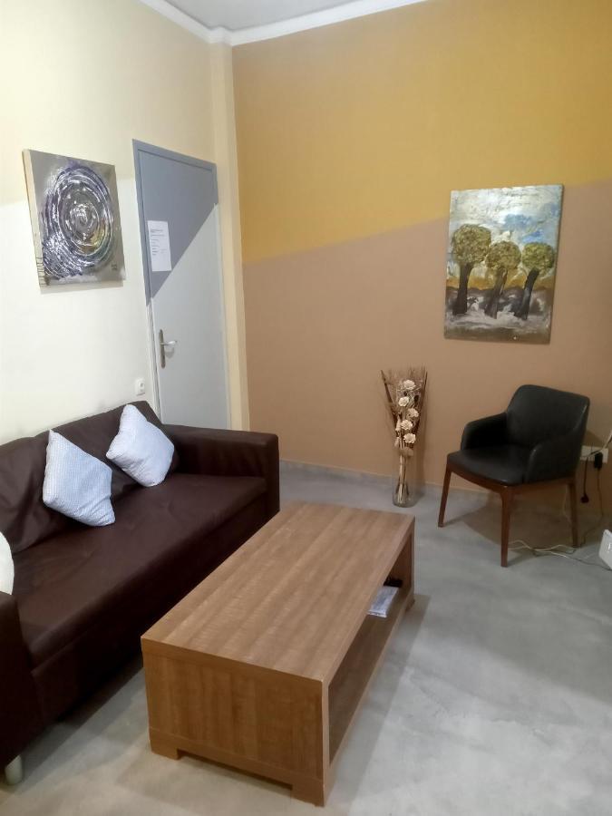 Koukaki-Acropolis Roomy With A Private Veranda Apt. 아테네 외부 사진