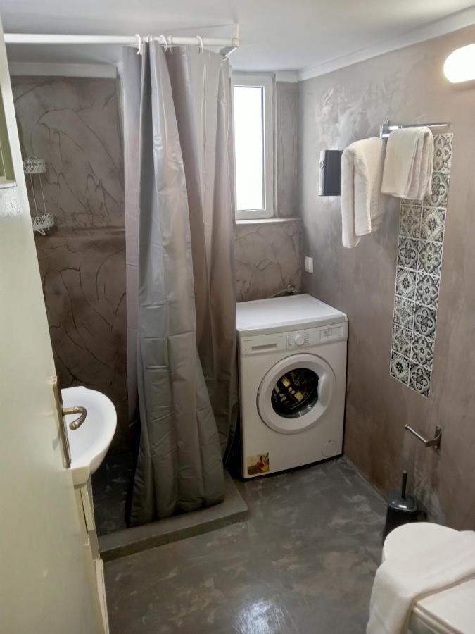 Koukaki-Acropolis Roomy With A Private Veranda Apt. 아테네 외부 사진