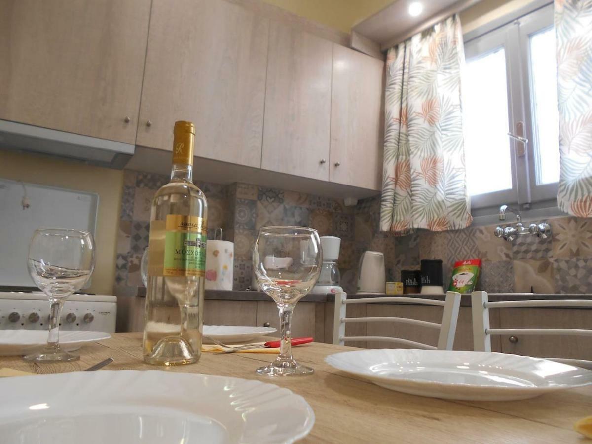 Koukaki-Acropolis Roomy With A Private Veranda Apt. 아테네 외부 사진